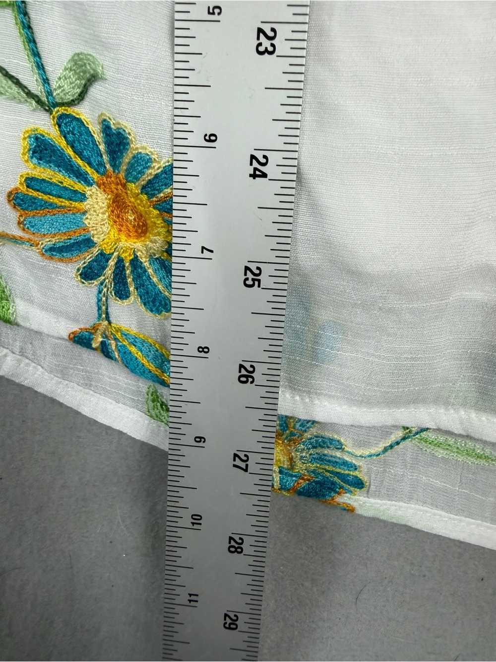NWT Figueroa & Flower White Floral Embroidered Peasant Top Plus Size 1X - Picture 7 of 9